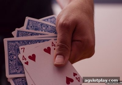 推牌九与百家乐玩法对比全攻略 | ag电子娱乐解析策略差异与误区